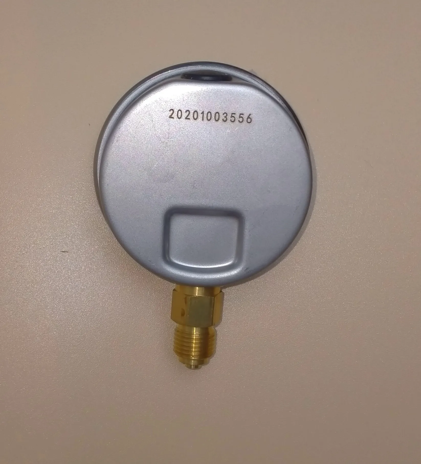 Манометр WKPSS063 4 bar 14BSP M635RL 004 BAR вид сзади_