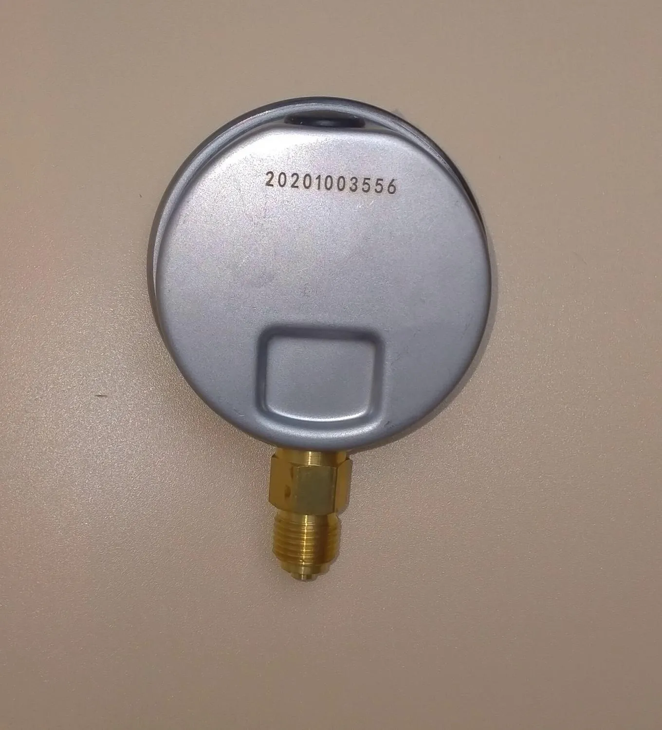 Манометр WKPSS063 4 bar 14BSP M635RL 004 BAR вид сзади_